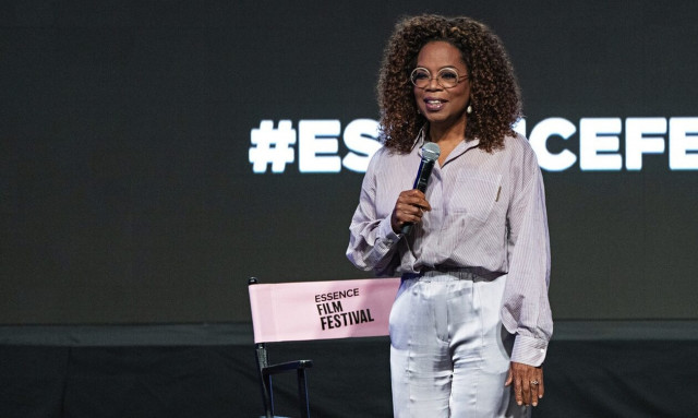 Όπρα Γουίνφρεϊ: «Moυ φέρονταν διαφορετικά όταν ζύγιζα 90 κιλά»