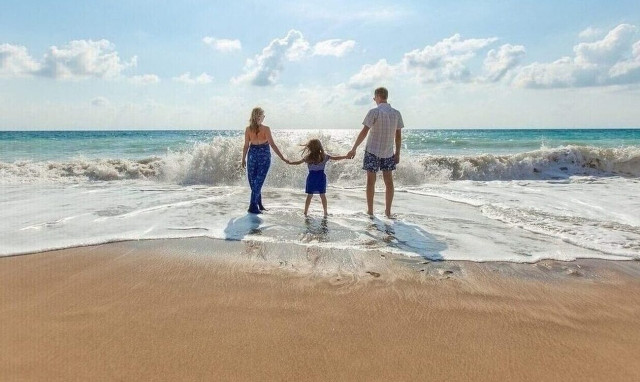 Επίδομα παιδιού Α21: Ωρα αυξήσεων - Τέσσερις χρήσιμες ερωτήσεις και απαντήσεις