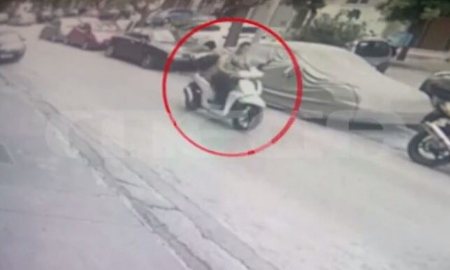 Βίντεο ντοκουμέντο: Αυτό είναι το μηχανάκι που παρέσυρε και σκότωσε τον δημοτικό σύμβουλο Μοσχάτου