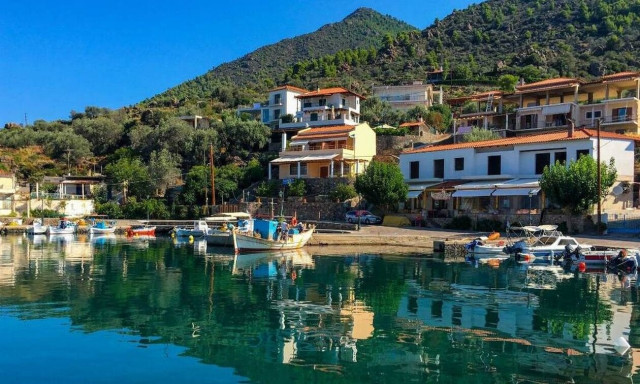 Το υπέροχο και οικονομικό ψαροχώρι μόλις δύο ώρες από την Αθήνα