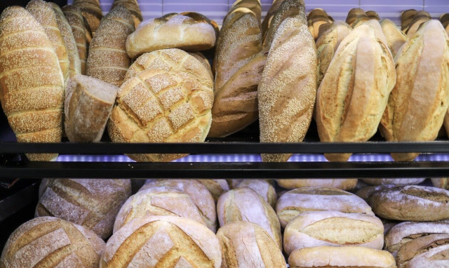 «Μάχη» για να μείνουν σταθερές οι τιμές στο ψωμί