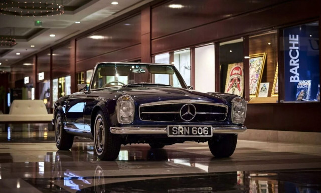 Αυτή η Mercedes Παγόδα είναι ηλεκτρική