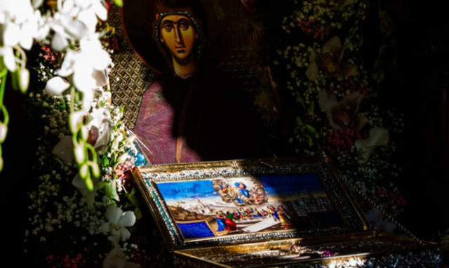 Τα Ιωάννινα προσκυνούν την Αγία Ζώνη της Υπεραγίας Θεοτόκου