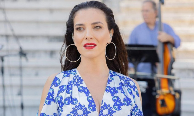 Φωτεινή Δάρρα: Λένε ότι αλλάζω τους άνδρες σαν τα πουκάμισα - Είχα τρεις στη ζωή μου