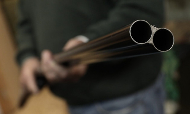 Η έξαρση της εγκληματικότητας αλλάζει τους κανόνες για την άδεια οπλοφορίας