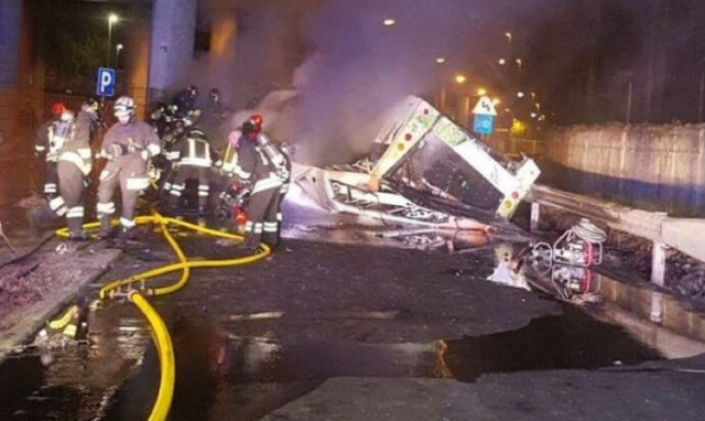 Ιταλία: Πτώση λεωφορείου από γέφυρα, έξω από τη Βενετία - Τουλάχιστον 21 νεκροί