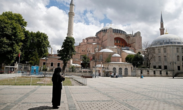 Αγία Σοφία – Χαρακόπουλος: «Η Άγκυρα πρέπει να ακούσει τις προειδοποιήσεις Τούρκων επιστημόνων»