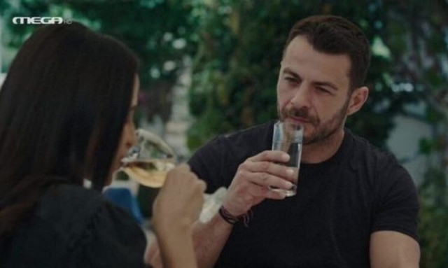 Γιώργος Αγγελόπουλος: Επέστρεψε στα γυρίσματα της «Γης της Ελιάς»