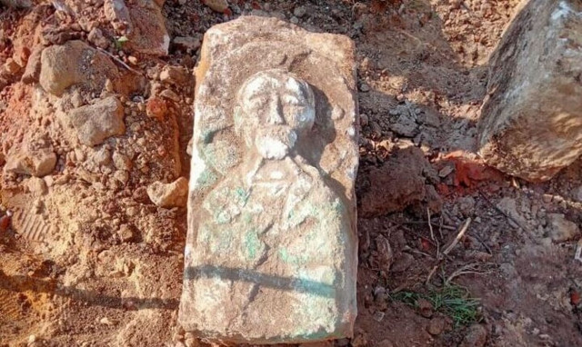 Βρέθηκε ανάγλυφο του 12ου αιώνα που απεικονίζει τον Κύριο