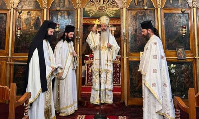 Mητροπολίτης Φθιώτιδος: Τα μνήματα των γονέων μας και η κάλπη θα μας επιστρέφουν πάντα στο χωριό