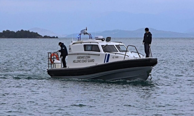 Passengers and crew member evacuated from stranded cruise ship