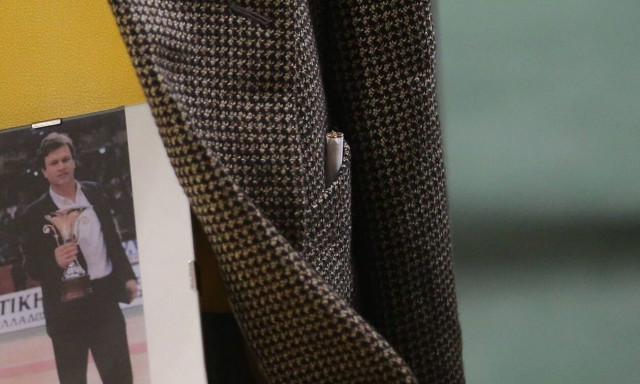 Γιάννης Ιωαννίδης: Τα τσιγάρα που έβαλαν οι άνθρωποι του Άρη στο θρυλικό σακάκι του