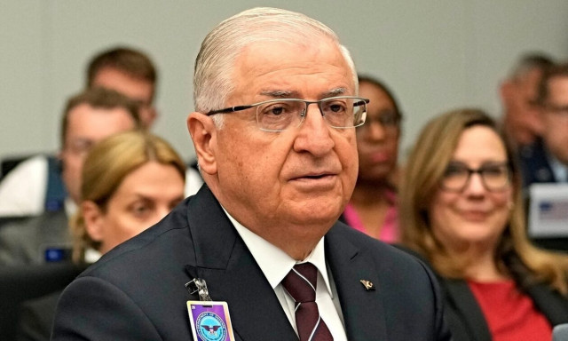 Ο Τούρκος υπουργός Άμυνας ανακάλυψε και την... «Αιθέρων Πατρίδα»