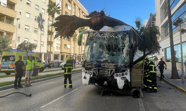 Ισπανία: Λεωφορείο έπεσε πάνω σε περαστικούς - Τρεις νεκροί