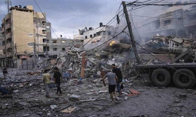 Έλληνας κάτοικος Ισραήλ: «Πέρασε ρουκέτα πάνω απο το σπίτι μου, νόμιζα ότι ήταν αεροπλάνο»