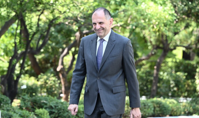 Γεραπετρίτης από Άμπου Ντάμπι: Ενίσχυση και εμβάθυνση των στρατηγικών σχέσεων της Ελλάδας με τα ΗΑΕ