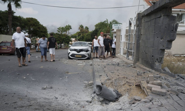 Πόλεμος στο Ισραήλ: Ρουκέτα από τη Γάζα έπληξε νοσοκομείο στην Ασκελόν