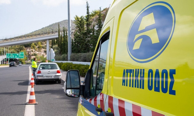 Κίνηση τώρα: Σύγκρουση οχημάτων στην Αττική Οδό - Μποτιλιάρισμα και στον Κηφισό