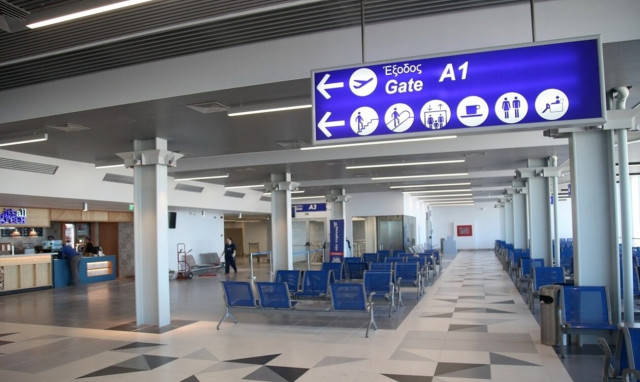 Two women arrested for disrupting flight at Heraklion airport in Crete