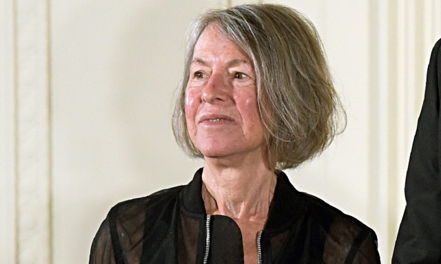 Λουίζ Γκλικ: Πέθανε η Αμερικανίδα ποιήτρια – Κέρδισε το Νόμπελ Λογοτεχνίας το 2020