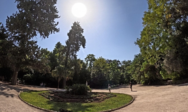 Καιρός: Έρχεται «μίνι» καλοκαίρι με ασυνήθιστα υψηλές θερμοκρασίες για την εποχή