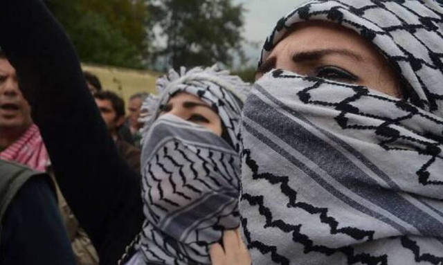 Απαγορεύεται η χρήση του παραδοσιακού παλαιστινιακού μαντιλιού στα σχολεία του Βερολίνου