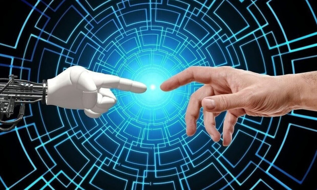 Οι αλγόριθμοι προσλαμβάνουν και απολύουν- Πώς θα προστατευθούν οι εργαζόμενοι