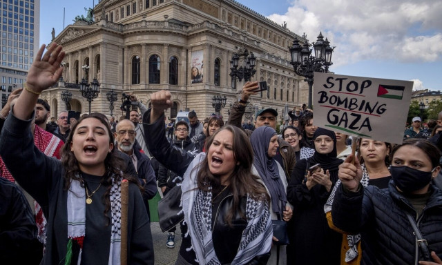 Γερμανία: Φιλοπαλαιστινιακές διαδηλώσεις υπέρ του Ισραήλ σε όλη τη χώρα