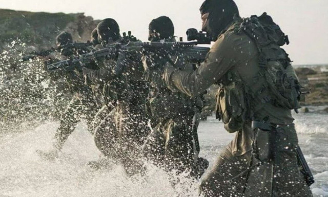 Shayetet 13: Ποιοι είναι οι κομάντος του Ισραήλ που κυνηγούν τη Χαμάς στη Λωρίδα της Γάζας