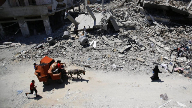 Το Ισραήλ πλήττει Παλαιστίνιους που προσπαθούν να φύγουν προς τη νότια Γάζα, λέει η Χαμάς