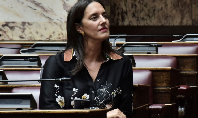 Νόνη Δούνια: Έχω εξοικείωση με το γυμνό από πολύ μικρή ηλικία