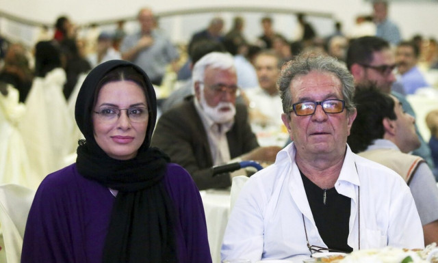 Θρίλερ στο Iράν: Μαχαίρωσαν μέχρι θανάτου τον διάσημο σκηνοθέτη Ντάριους Μερτζούι και τη σύζυγό του