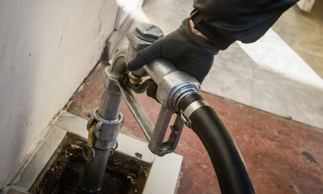 Πετρέλαιο θέρμανσης: Πρώτη ημέρα διάθεσης - Ο πόλεμος στη Μέση Ανατολή φέρνει αυξήσεις