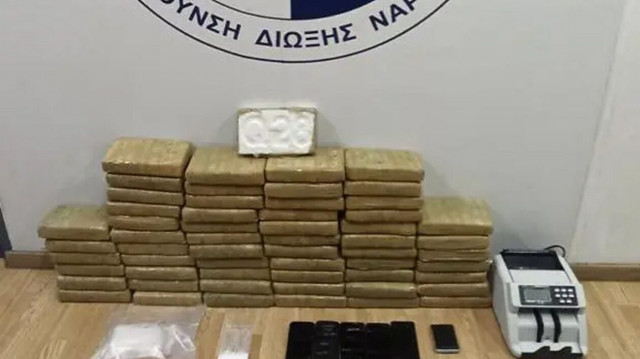 To καρτέλ με τα 67 κιλά κοκαΐνης: O ποδοσφαιριστής, τα εμπορευματοκιβώτια και ο... ψυκτικός