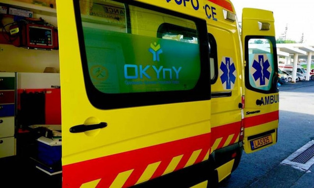 Κύπρος: Όχημα παρέσυρε πατέρα και παιδί έξω από σχολείο