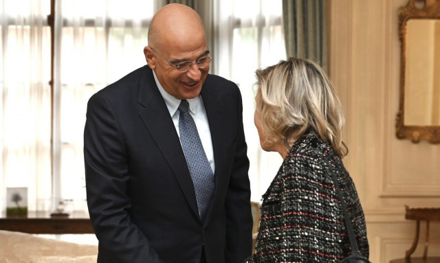 Defence Minister Dendias meets LibDem peer Baroness Smith in London