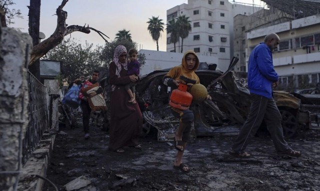 «Παντού έχει αίμα, στα σχολεία, στους δρόμους» – Συγκλονιστική μαρτυρία γιατρού στη Γάζα