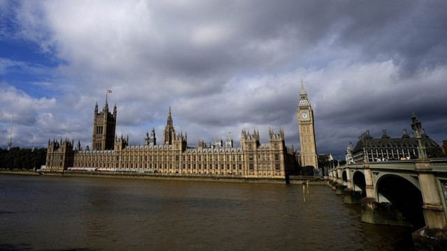 Βρετανία: Να εγκαταλείψουν τον Λίβανο οι πολίτες μας «όσο ακόμα υπάρχουν πτήσεις»