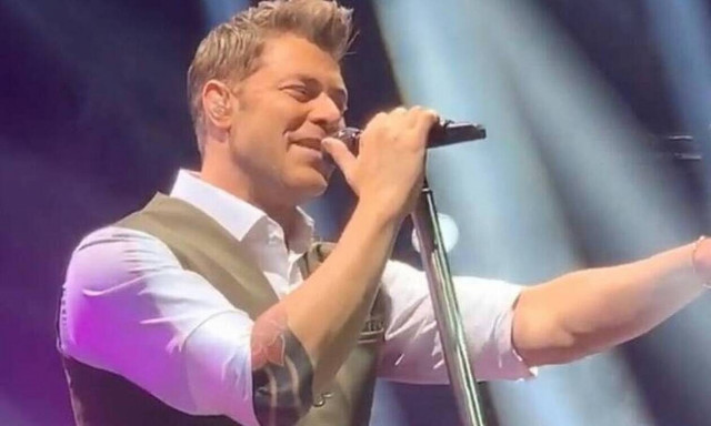 Χρήστος Χολίδης: «Αν δεν ήμουν τραγουδιστής θα ήμουν στο στρατό, μόνιμος»