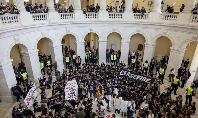 ΗΠΑ: Με συλλήψεις ολοκληρώθηκε η εισβολή Αμερικανοεβραίων στο Καπιτώλιο - Δείτε βίντεο