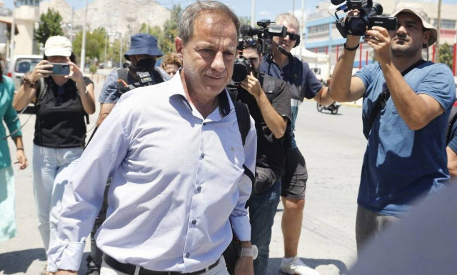 Αλέξης Κούγιας: «Ο Δημήτρης Λιγνάδης κάνει φιλολογικά μαθήματα για να μπορέσει να ζήσει»