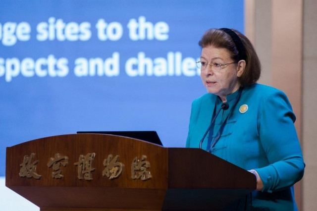 Η υπουργός Πολιτισμού Λίνα Μενδώνη, κεντρική ομιλήτρια στο 6ο Taihe Forum στο Πεκίνο