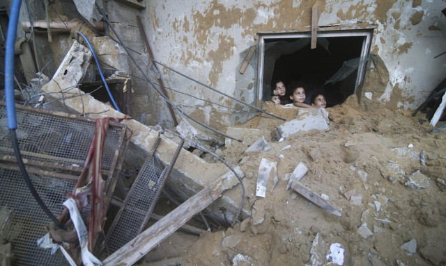Γάζα: Συναγερμός για μολυσματικές ασθένειες - 600 παιδιά παγιδευμένα κάτω απο τα ερείπια