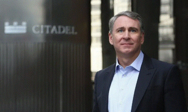 Κεν Γκρίφιν: Ποιος είναι ο μεγιστάνας που θέλει να χτίσει το ακριβότερο σπίτι στη Γη