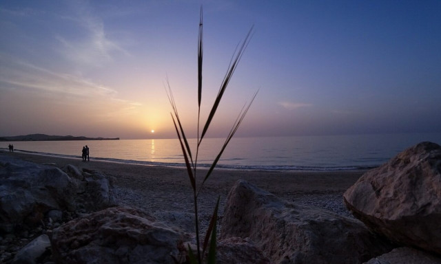 Καιρός: Με σκόνη και άνοδο της θερμοκρασίας η Παρασκευή – Η πρόγνωση για το Σαββατοκύριακο
