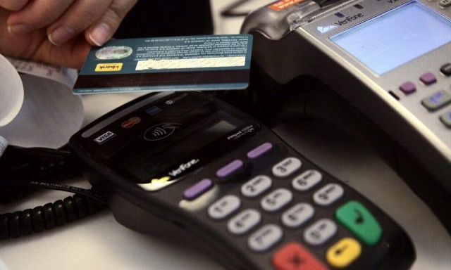 ΔΥΠΑ - ΟΠΕΚΑ: Ποια επιδόματα θα καταβάλλονται με όριο ανάληψης μετρητών στο 50%