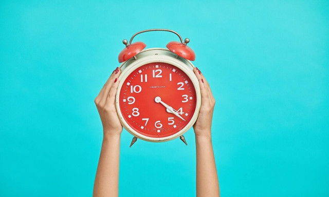 Αλλαγή ώρας 2023: Επιστρέφει η χειμερινή ώρα - Πότε θα πάμε τα ρολόγια μία ώρα πίσω