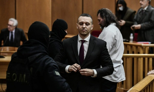 Ηλίας Κασιδιάρης: Πενθήμερη άδεια από τη Δευτέρα