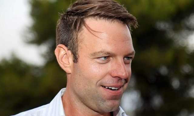 Ο Κασσελάκης παίρνει θέση για τον πόλεμο με hip hop τραγούδι: «Ανεπιφύλακτα με τον άμαχο»