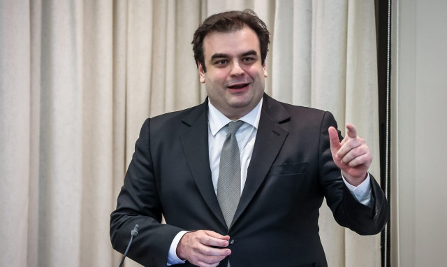 Πιερρακάκης: Μέχρι τον ερχόμενο Σεπτέμβριο σε όλα τα σχολεία οι διαδραστικοί πίνακες